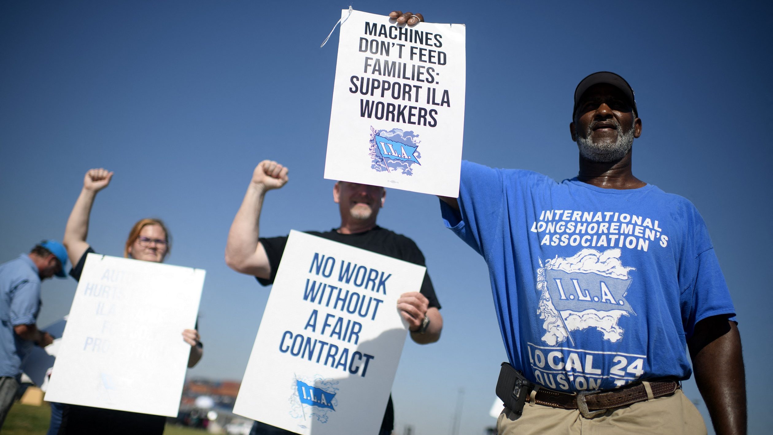 US port strike ends as “tentative agreement” reached