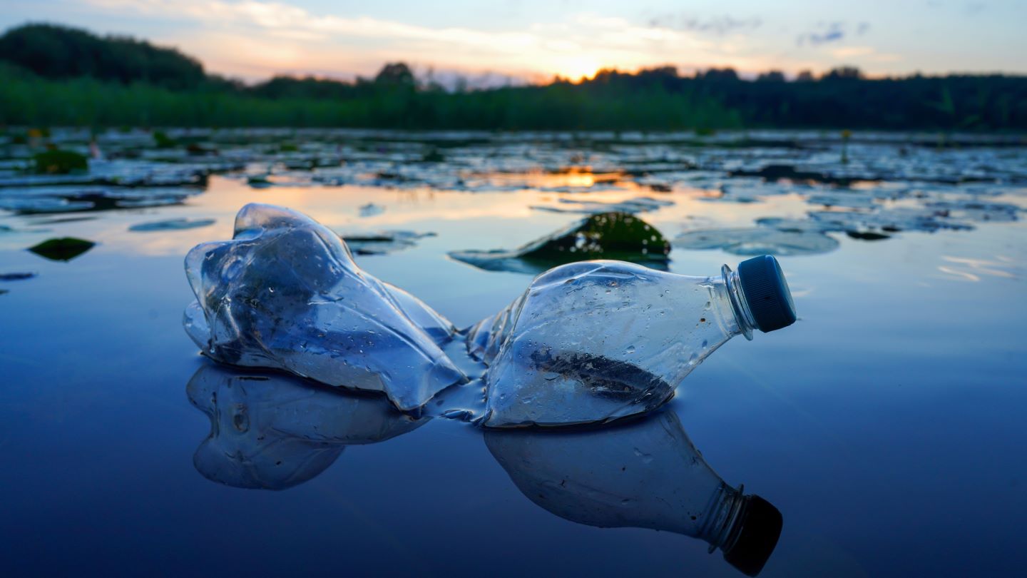 Global leaders urge governments for plastic waste treaty 